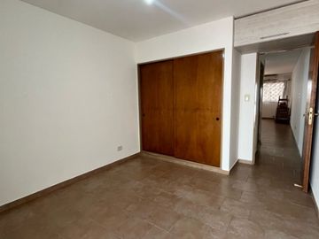 Casa PH en venta en Moron Sur