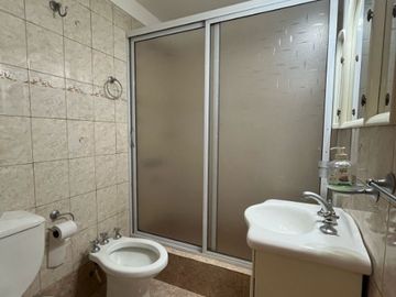 Casa PH en venta en Moron Sur
