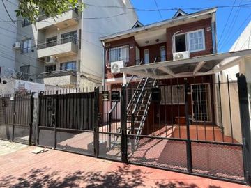 Casa PH en venta en Moron Sur