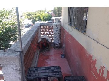 OPORTUNIDAD DE INVERSION VENTA DE CASA EN LOMAS DE CASABLANCA