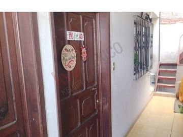 OPORTUNIDAD DE INVERSION VENTA DE CASA EN LOMAS DE CASABLANCA