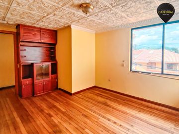 Casa de venta en Parque de la Luz – código:21610