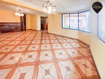 Casa de venta en Parque de la Luz – código:21610