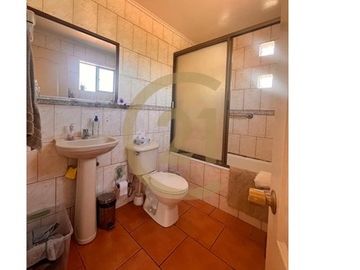 Se vende casa sector Rosario Peñuelas