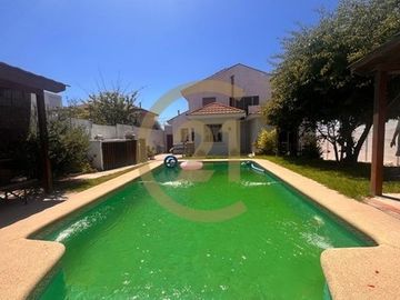 Se vende casa sector Rosario Peñuelas