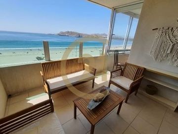 Se vende dpto frente al mar en La Herradura