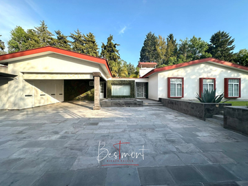 Hermosa casa en venta en Fuentes de San Miguel, Club de Golf las Fuentes