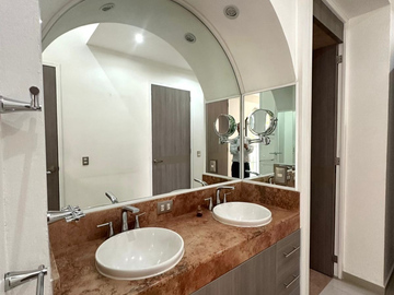 Hermosa casa en venta en Fuentes de San Miguel, Club de Golf las Fuentes
