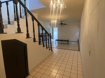 CASA EN VENTA VILLA UNIVERSIDAD