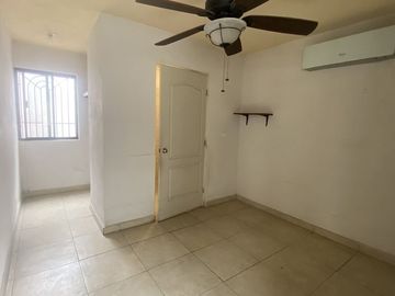 CASA EN VENTA VILLA UNIVERSIDAD