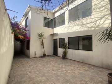 CASA EN VENTA VILLA UNIVERSIDAD