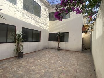 CASA EN VENTA VILLA UNIVERSIDAD