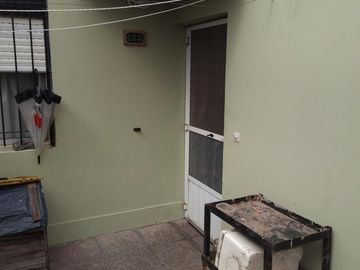 Casa en venta - 3 Dormitorios 1 Baño - Cochera - 110Mts2 - La Plata