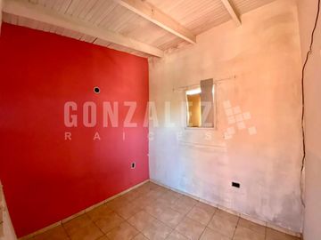 Casa 5 amb en Laferrere  - Con galpón