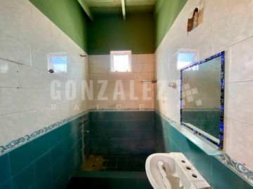 Casa 5 amb en Laferrere  - Con galpón