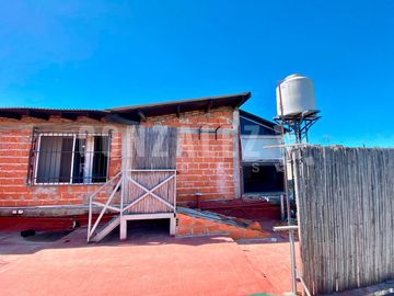 Casa 5 amb en Laferrere  - Con galpón