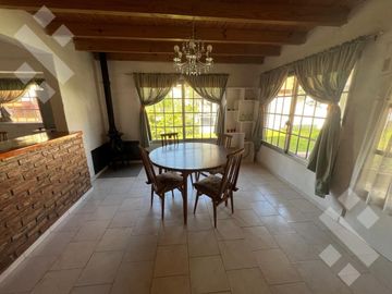 Venta casa  - Villa Mari Menuco, Neuquén Cap.