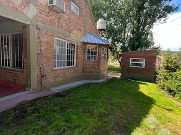 Venta casa  - Villa Mari Menuco, Neuquén Cap.