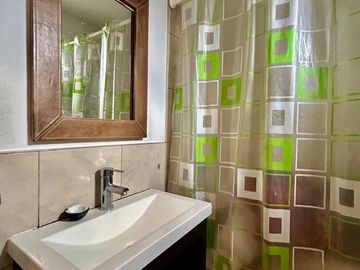 Triplex de 4 ambientes  en Lago del Sendero, con salida al lago
