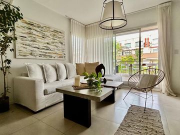 Triplex de 4 ambientes  en Lago del Sendero, con salida al lago