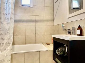 Triplex de 4 ambientes  en Lago del Sendero, con salida al lago