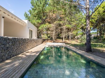 VENTA, CASA, COSTA ESMERALDA, BARRIO RESIDENCIAL I, LOTE AL 200, 5 AMBIENTES