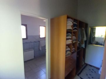 Casa en venta - 3 Dormitorios 3 Baños - 980Mts2 - Fincas del Lago