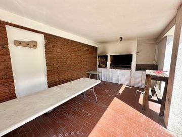 Casa Venta 4 Ambientes en Barrio Montecarlo Pilar Lote de 600 m²