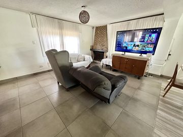 Casa Venta 4 Ambientes en Barrio Montecarlo Pilar Lote de 600 m²