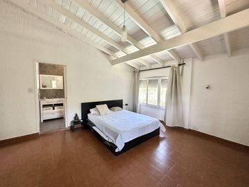 Casa Venta 4 Ambientes en Barrio Montecarlo Pilar Lote de 600 m²