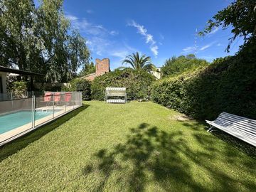 Casa Venta 4 Ambientes en Barrio Montecarlo Pilar Lote de 600 m²