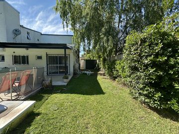 Casa Venta 4 Ambientes en Barrio Montecarlo Pilar Lote de 600 m²