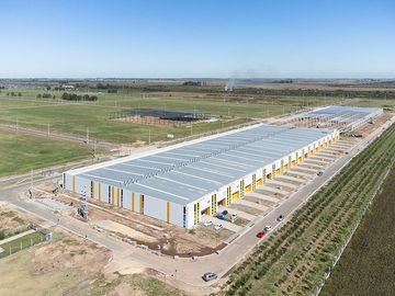 Nave Industrial en Centro Logístico Metropolitano S.A en Funes