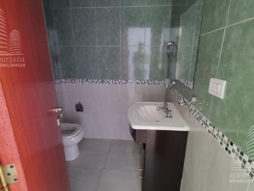 Dúplex en venta de 2 dormitorios c/ cochera en Costa Azul