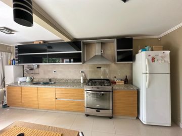Hermosa casa en venta Barrio 14 de Octubre