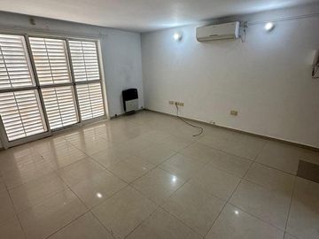 Venta Casa - 2 Dormitorios - B° El Refugio