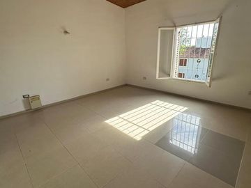 Venta Casa - 2 Dormitorios - B° El Refugio