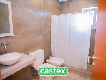 Casa en venta en barrio Terralagos, Canning