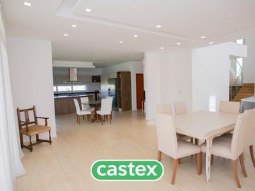 Casa en venta en barrio Terralagos, Canning