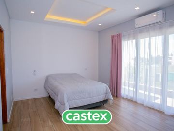 Casa en venta en barrio Terralagos, Canning