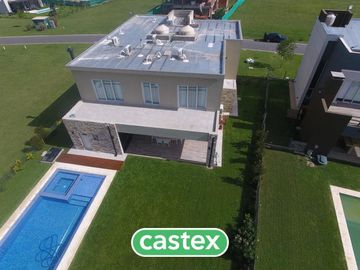 Casa en venta en barrio Terralagos, Canning