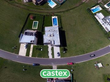 Casa en venta en barrio Terralagos, Canning