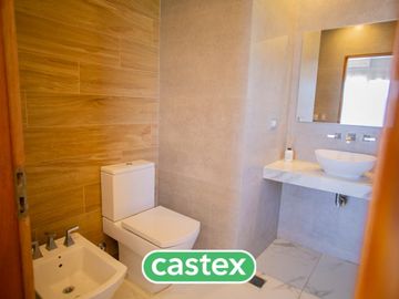 Casa en venta en barrio Terralagos, Canning