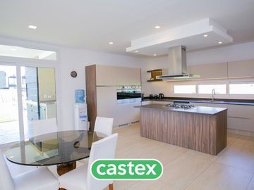 Casa en venta en barrio Terralagos, Canning