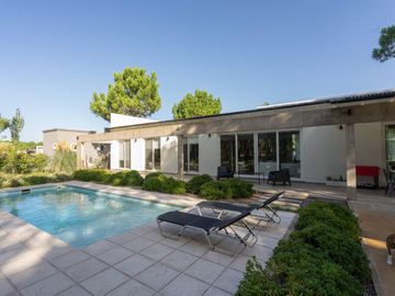 Casa en venta en barrio cerrado La Herradura