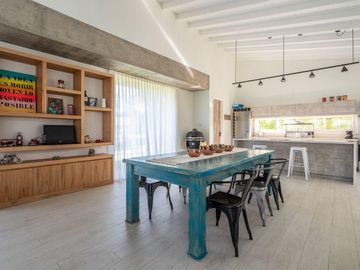 Casa en venta en barrio cerrado La Herradura