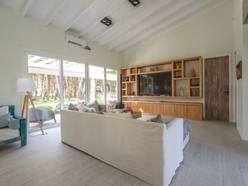 Casa en venta en barrio cerrado La Herradura
