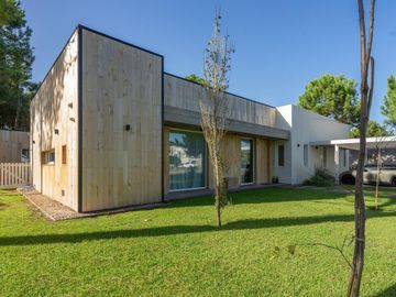 Casa en venta en barrio cerrado La Herradura