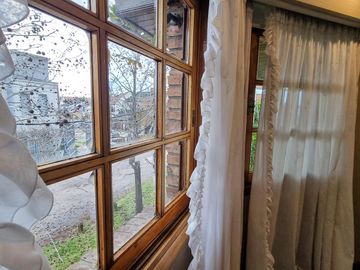 Importante chalet en Barrio Parque Calchaqui