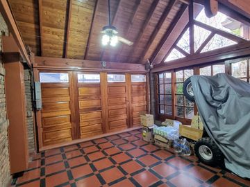 Importante chalet en Barrio Parque Calchaqui